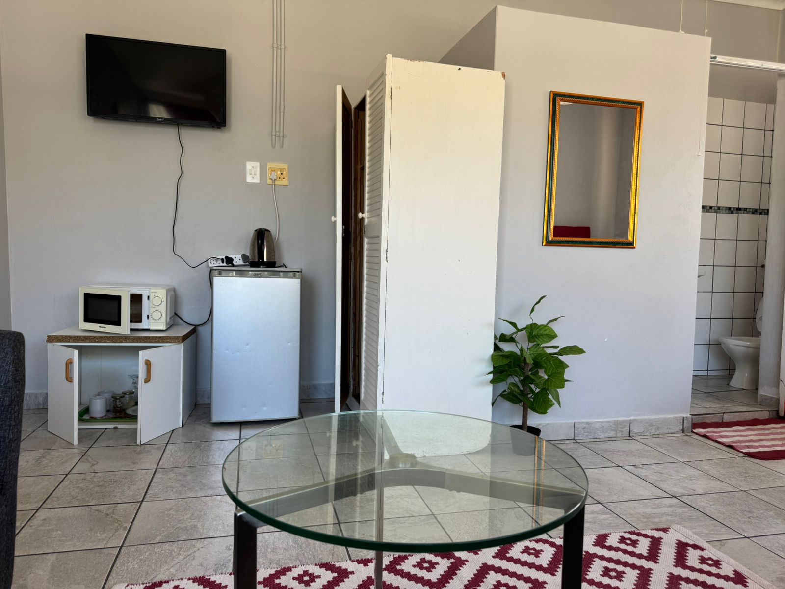 Cape Town Accommodation +27677911766 Goodwood Parow Great Choice BnB 